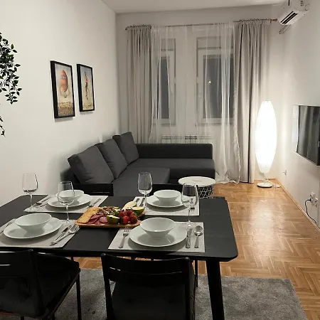 Apartment Ana - City Center Βελιγράδι Εξωτερικό φωτογραφία